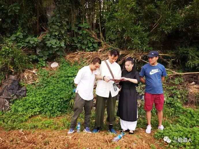 玄易阴阳先生出黑下葬网络班12月25日开课(图3) 玄易阴阳先生出黑下葬网络班12月25日开课(图3)