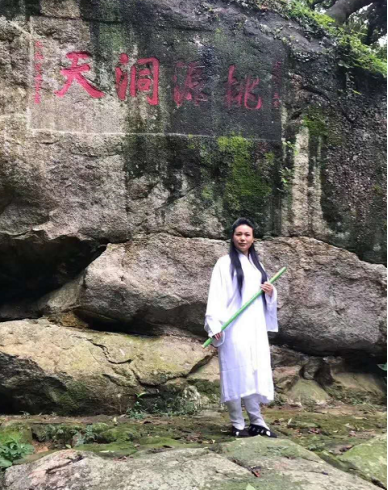 孟三航老师:明易道参悟人生智慧,一掌经铸就福慧人生(图1) 2-2403051402245I.png